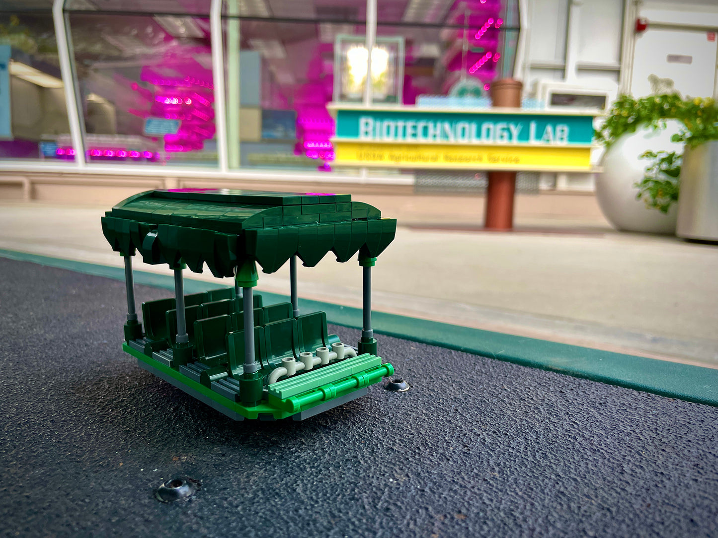 Living with the Land Boat | EPCOT Building Block LEGO Model Kit